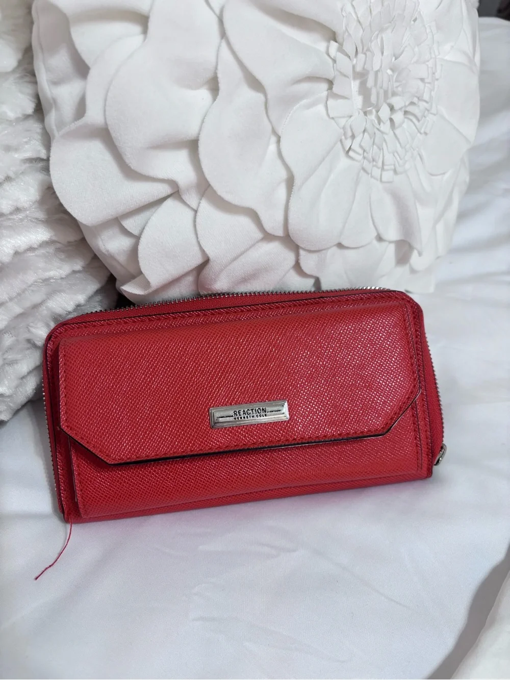 Kenneth Cole Reaction Red Zip Around Wallet Organizer Textured Faux Leather